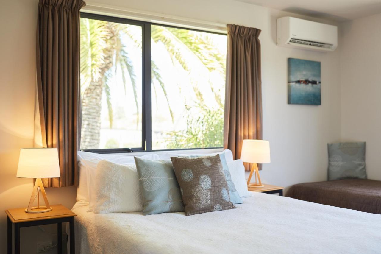 Blenheim Palms Motel Luaran gambar