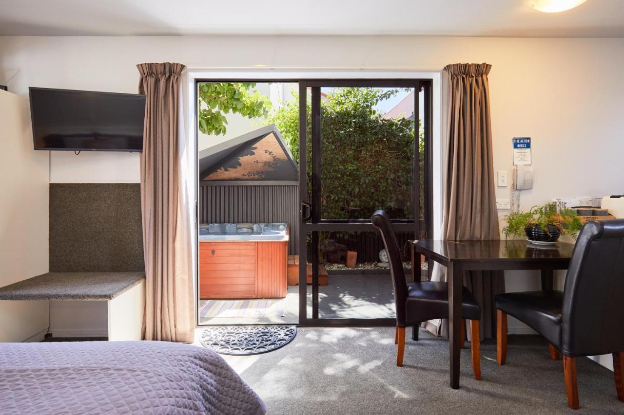 Blenheim Palms Motel Luaran gambar