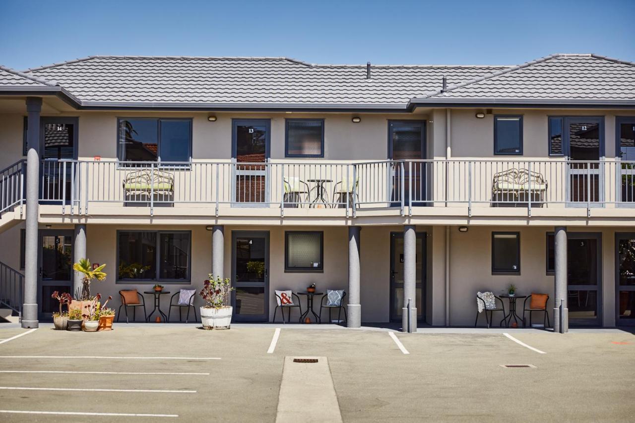 Blenheim Palms Motel Luaran gambar