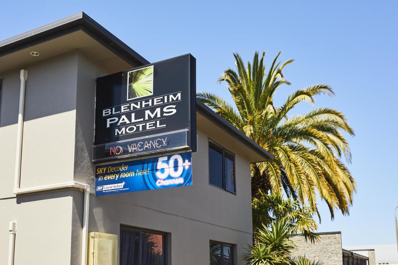 Blenheim Palms Motel Luaran gambar