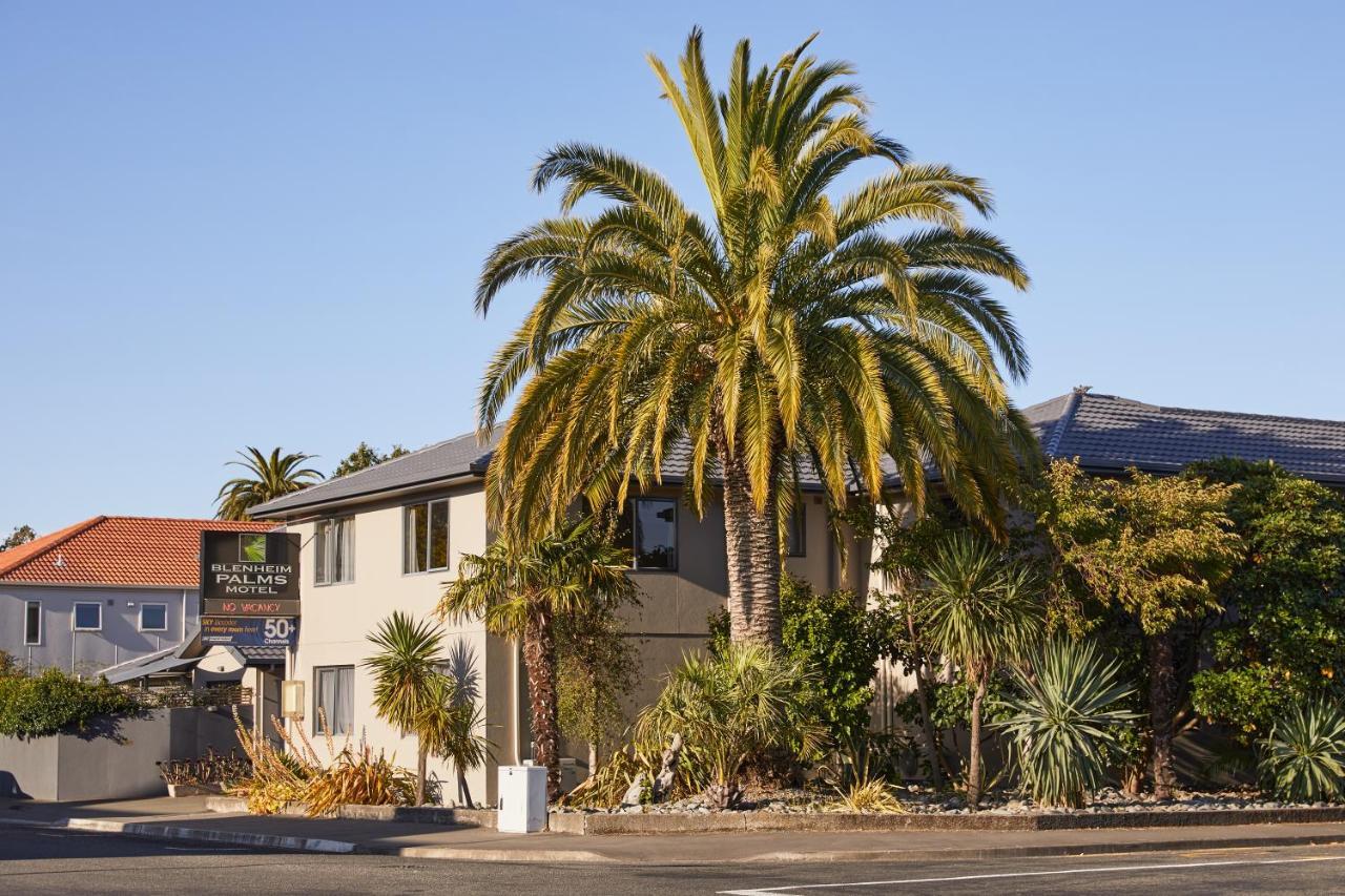 Blenheim Palms Motel Luaran gambar